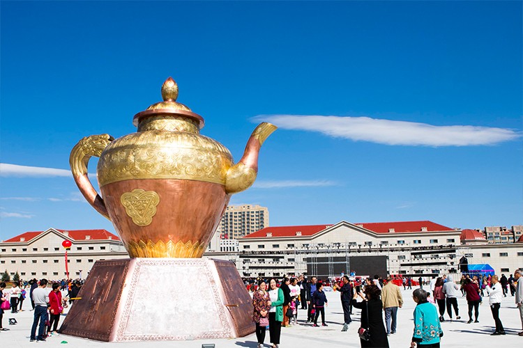 吉祥万人奶茶壶