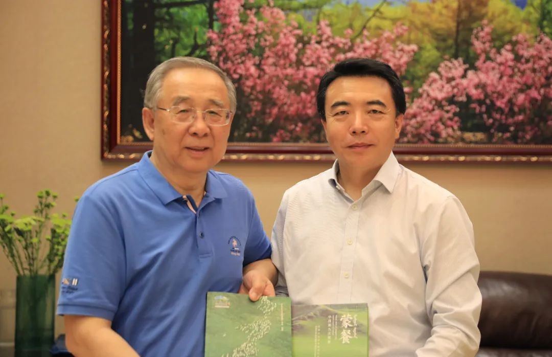 内蒙古自治区餐饮与饭店行业协会会长郎立兴到兴安盟座谈交流推进预制菜工作
